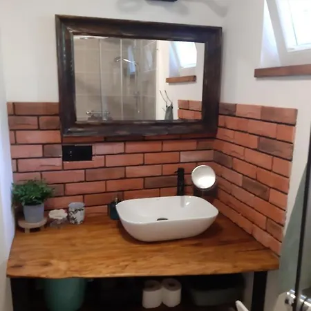 Pod Mogielica Holiday home *