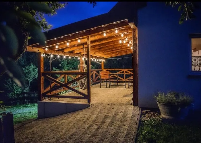 Pod Mogielicą Dom wakacyjny *